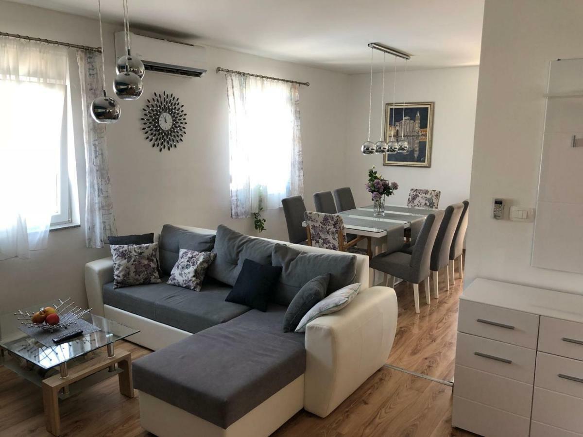 Booking Zadar Villa Franov With Pool, 10 Min From The Old Town Of Zadar Exterior foto