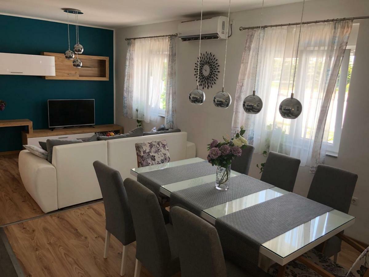 Booking Zadar Villa Franov With Pool, 10 Min From The Old Town Of Zadar Exterior foto